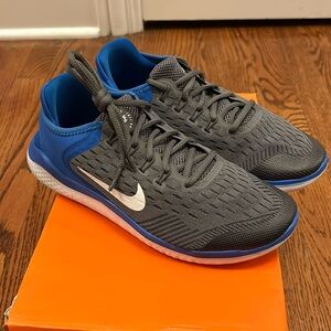 NIB Nike Free RN2018 GS Big Boys Kids Size 6.5 M  Youth Blue Gray Gunsmoke